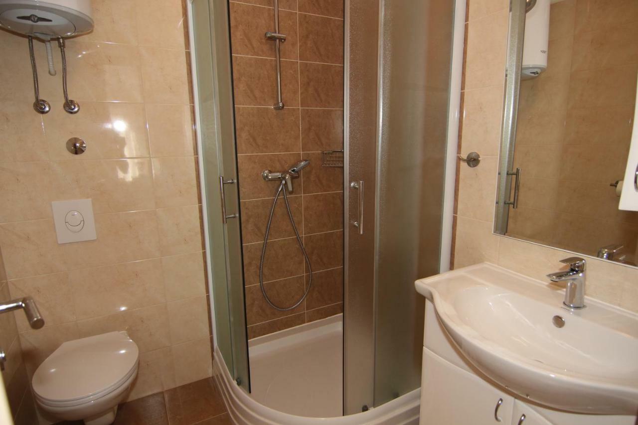 Family Apartments House Damir باغ المظهر الخارجي الصورة