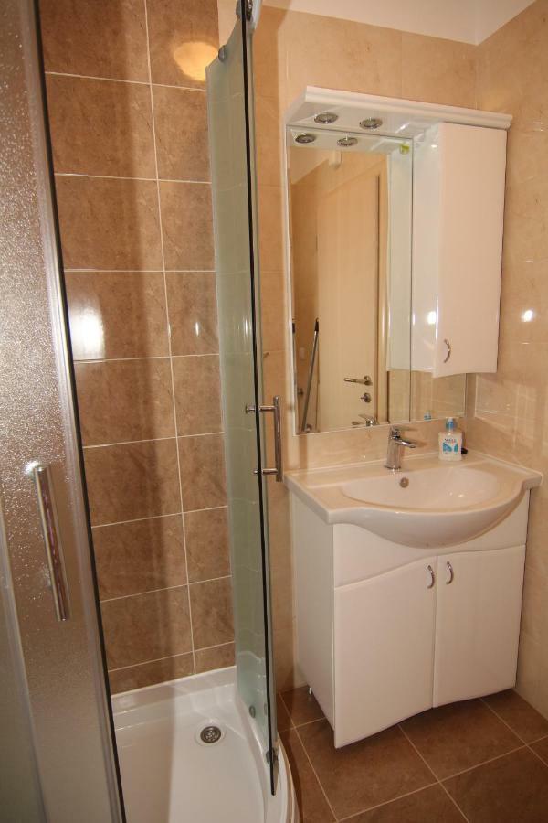 Family Apartments House Damir باغ المظهر الخارجي الصورة