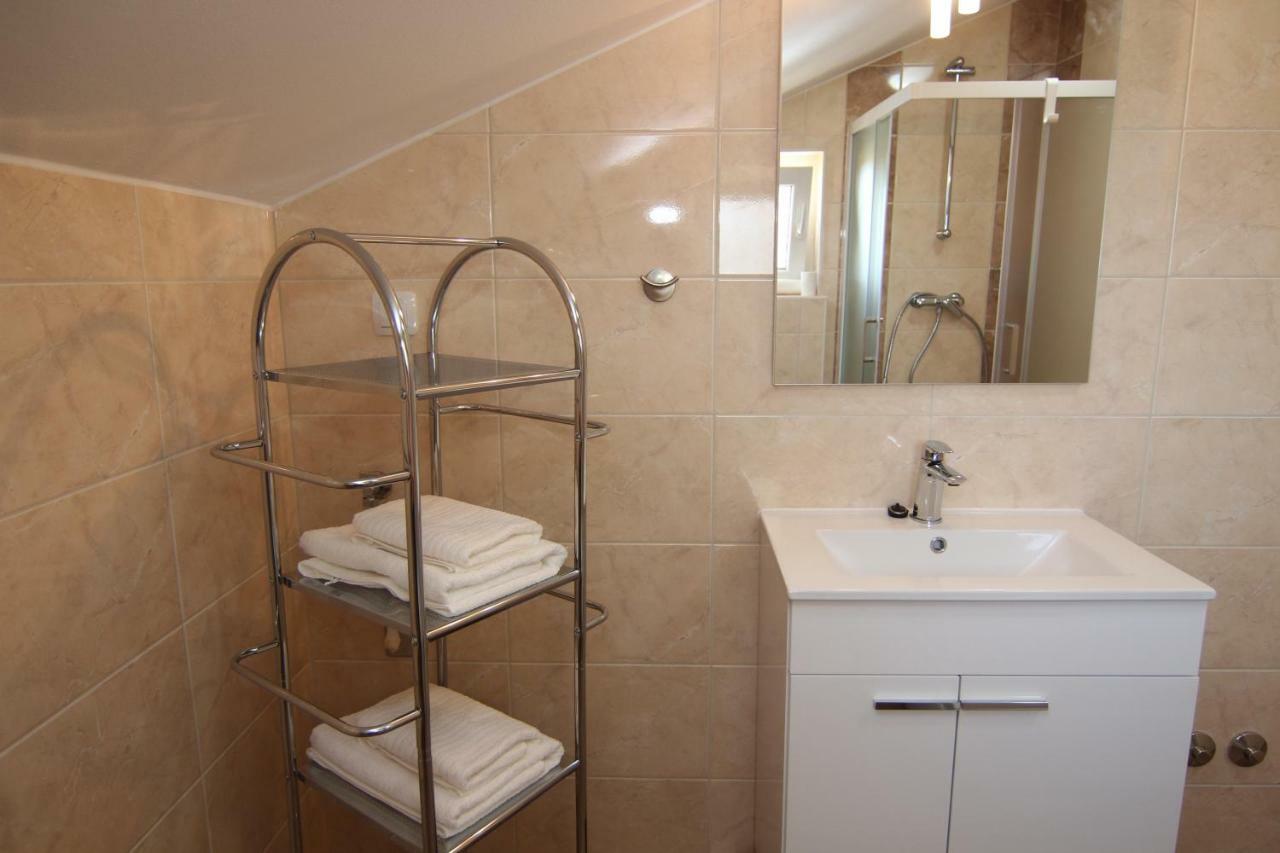 Family Apartments House Damir باغ المظهر الخارجي الصورة
