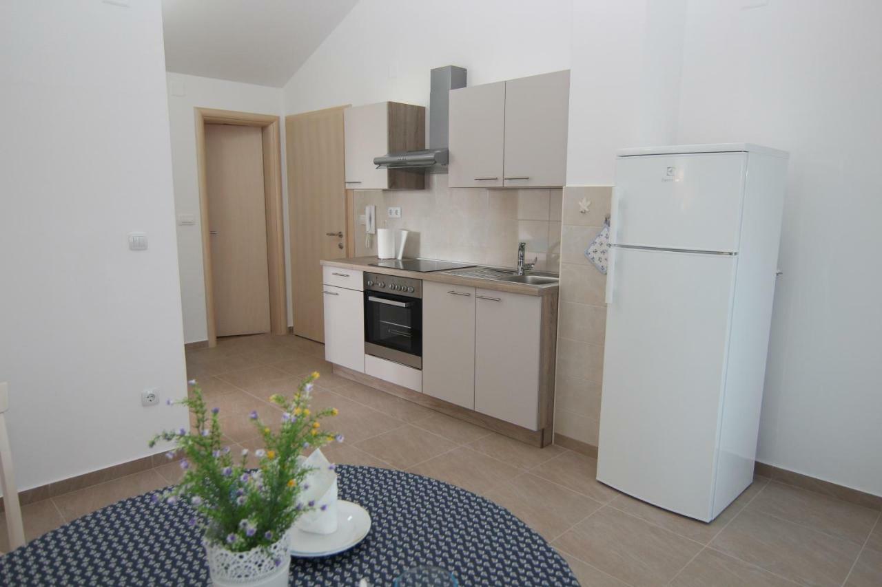 Family Apartments House Damir باغ المظهر الخارجي الصورة